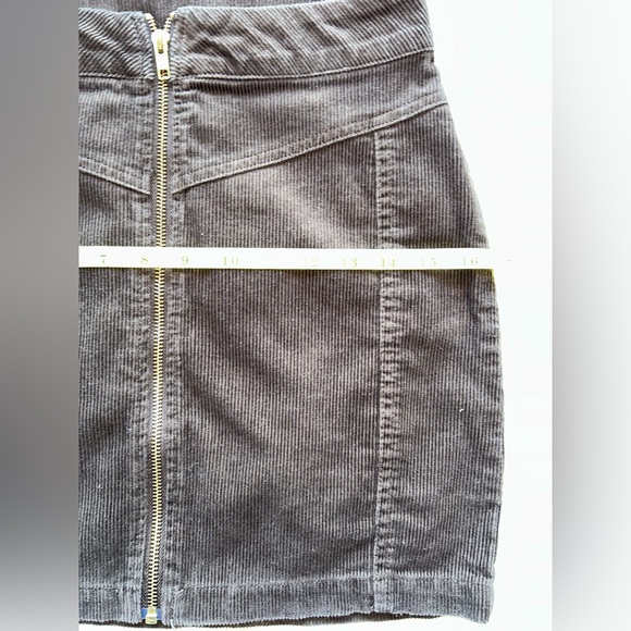 Wild Fable Brown Corduroy Mini Skirt Size 00 Fall Casual Cute - Picture 5 of 7